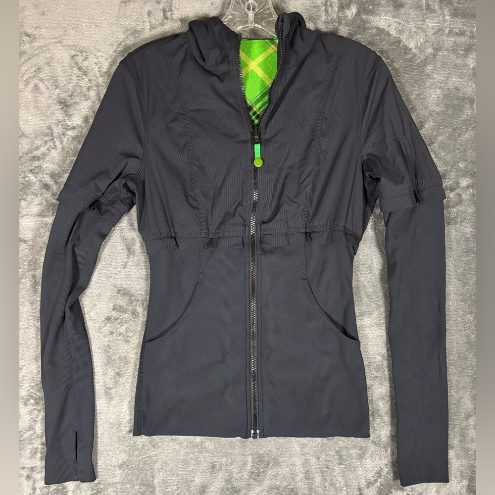 Lululemon Dance‎ Studio Jacket reversible RARE